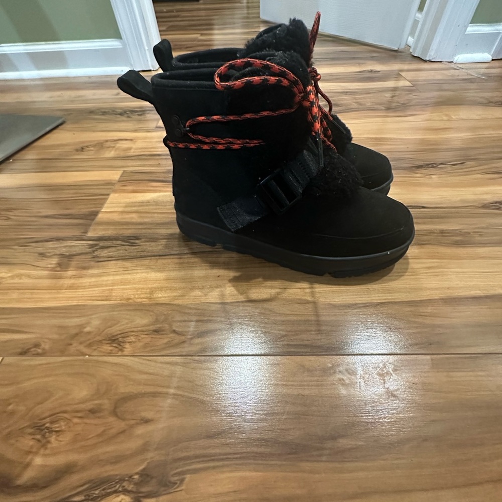 UGG Australia